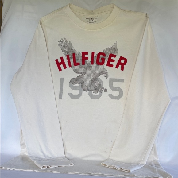Pre-Loved Tommy Hilfiger Ivory Long Sleeve T-Shirt Size 16-18 - Picture 3 of 9